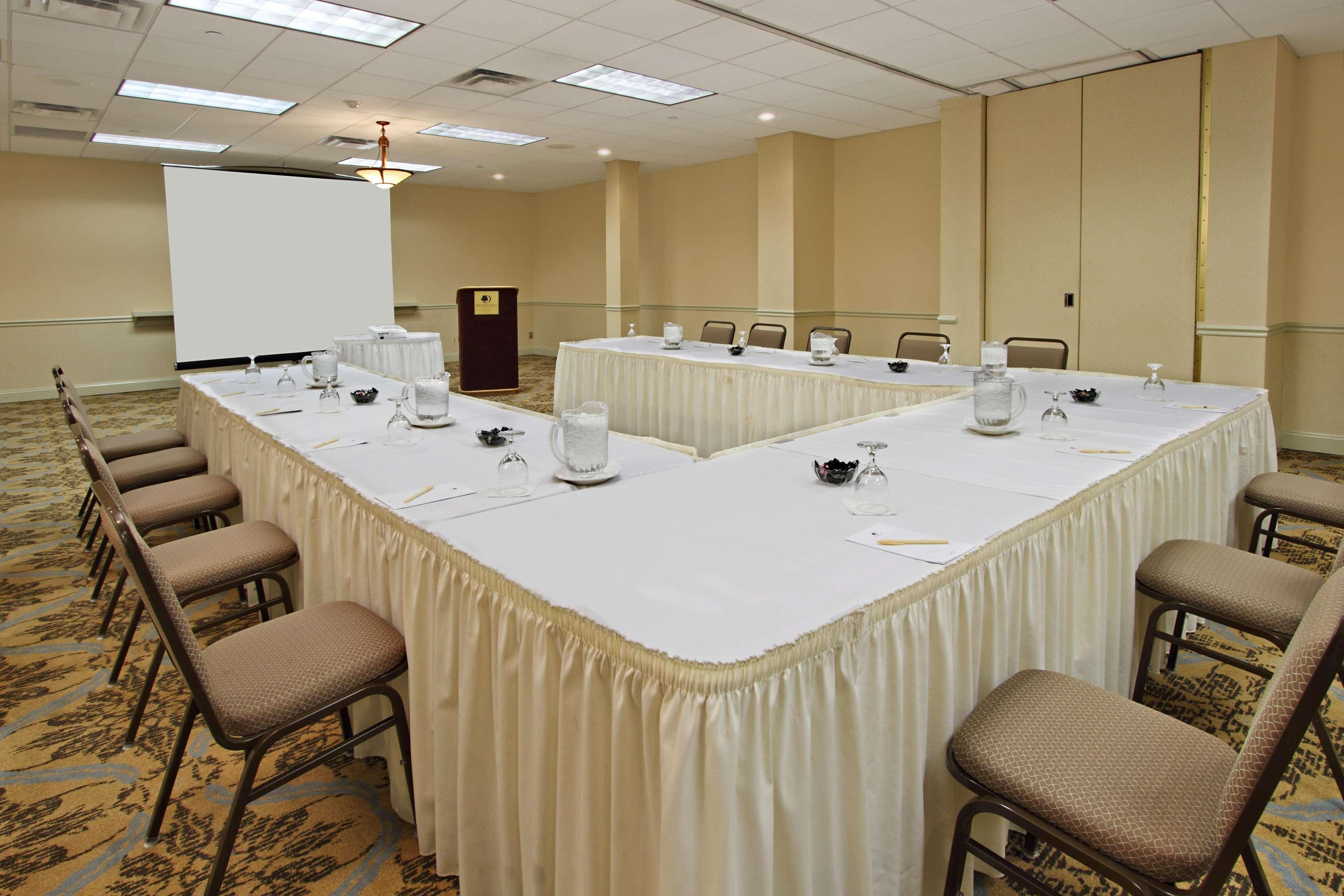 Doubletree By Hilton Mahwah Hotel Buitenkant foto