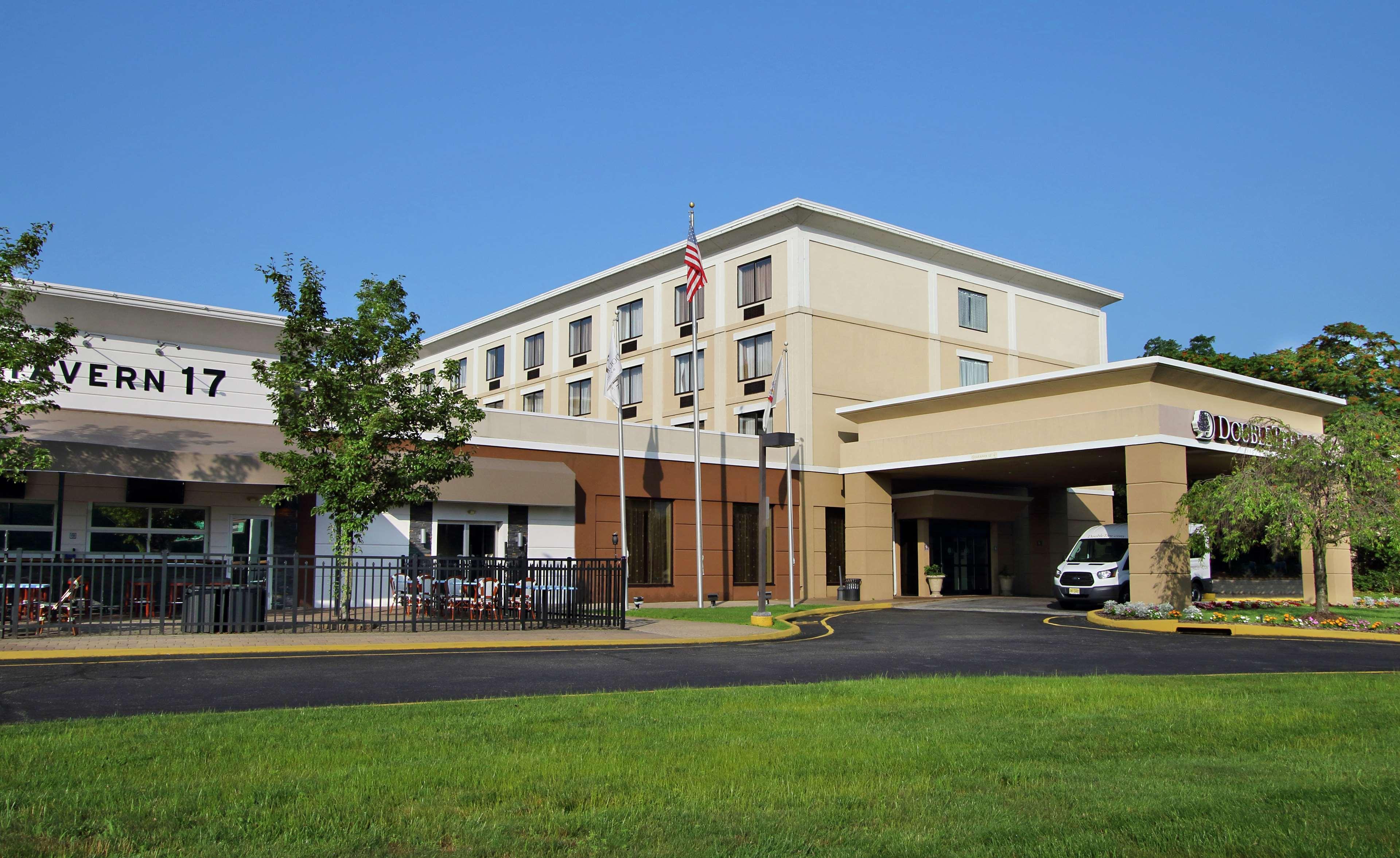 Doubletree By Hilton Mahwah Hotel Buitenkant foto