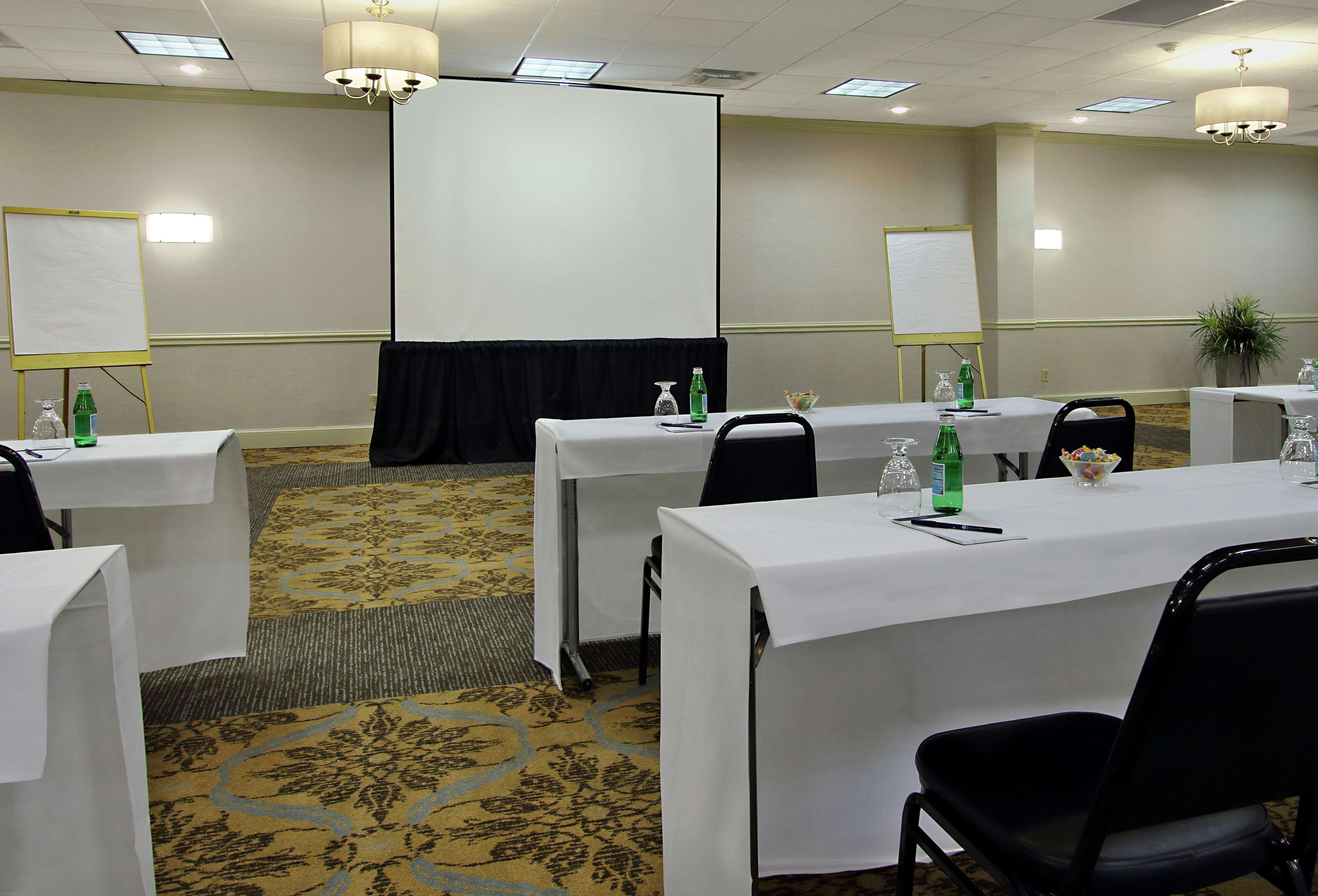 Doubletree By Hilton Mahwah Hotel Buitenkant foto