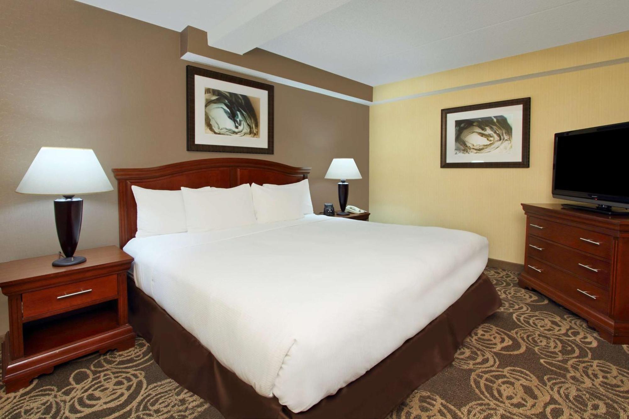 Doubletree By Hilton Mahwah Hotel Buitenkant foto