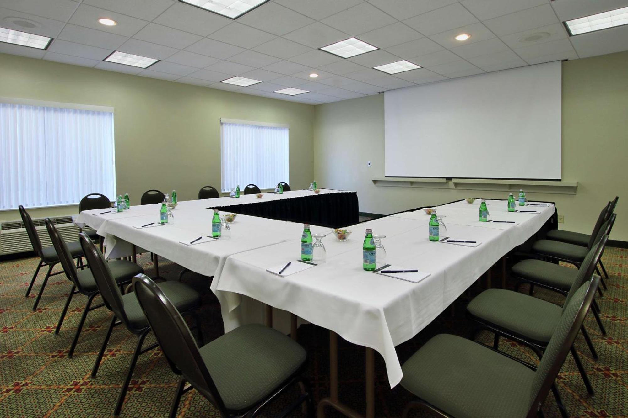 Doubletree By Hilton Mahwah Hotel Buitenkant foto